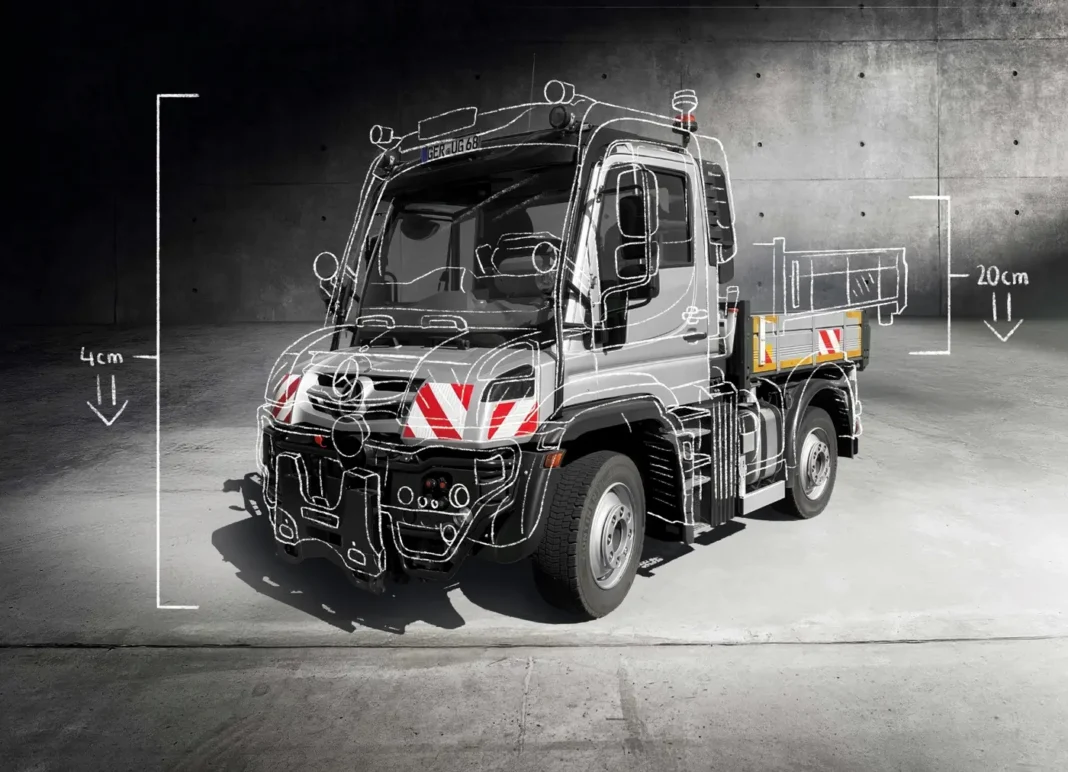 Si chiama Low, la versione ribassata del porta-attrezzi universale Unimog U 219, sviluppata da Mercedes-Benz Special Trucks in collaborazione con l’allestitore Eggers Fahrzeugbau. La variante Low ha un'altezza della soglia di carico posteriore inferiore a 1,2 metri.