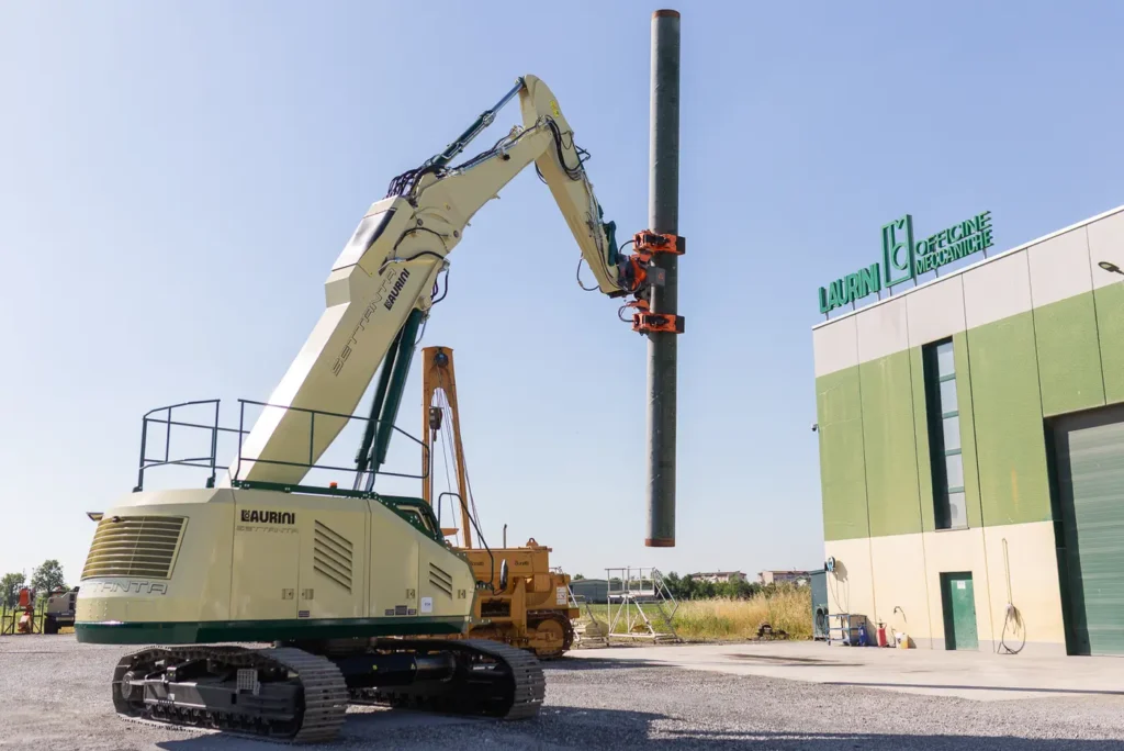 Laurini Officine Meccaniche, azienda specializzata nella costruzione di macchinari per il settore delle pipeline, demolizione, idro-demolizione, pianta-palancole e manutenzione dei tunnel autostradali, ha celebrato i settant’anni di attività lanciando un’attrezzatura innovativa, il cui cuore è stato sviluppato in sinergia con Scania. 