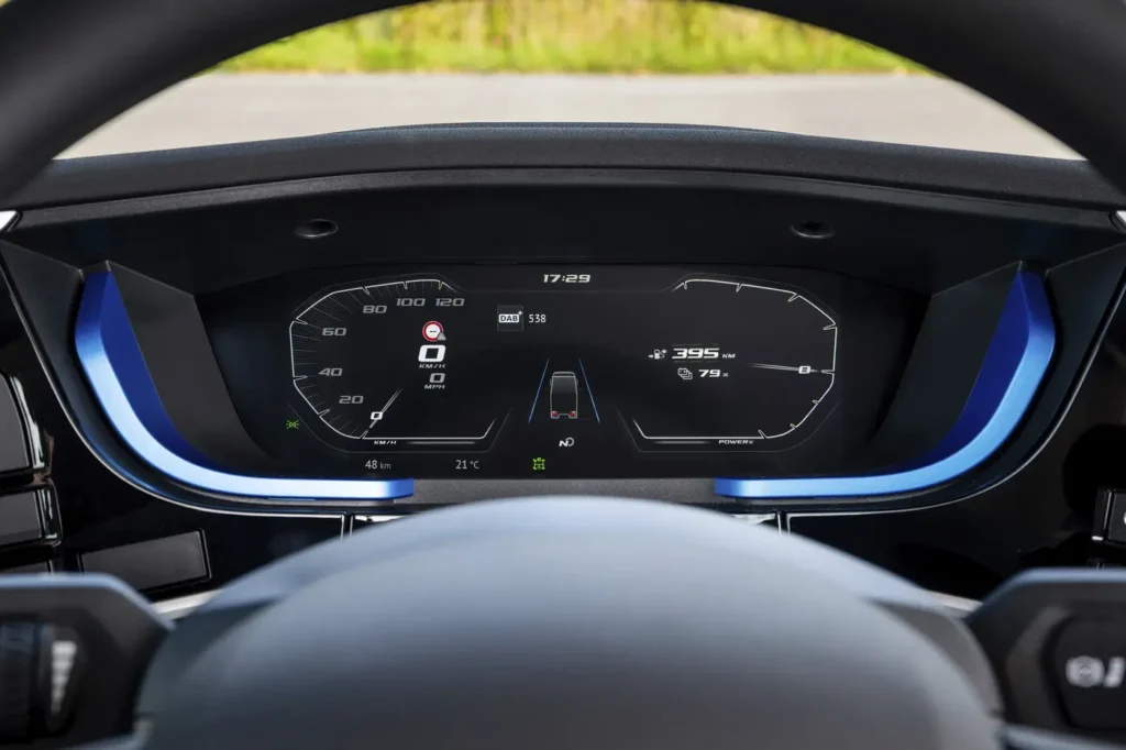 Dopo aver fatto da battistrada in Europa, con l’introduzione nel 2018 di un’offerta di prodotto completa di elettrici a batteria, DAF presenta la nuova generazione di BEV delle gamme XB, XD, e XF. 