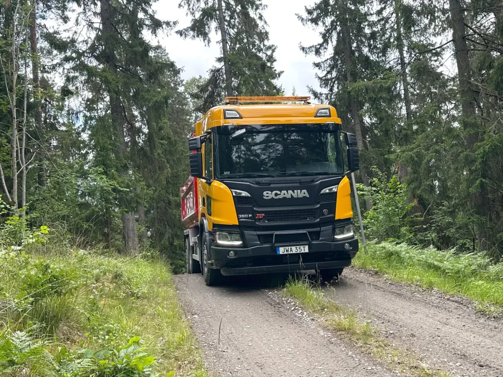 Sviluppato in parallelo con il Super 13 fin dalle prime fasi di progetto, il nuovo cinque cilindri in linea Super 11 di 10,6 litri di Scania è oggi una realtà.