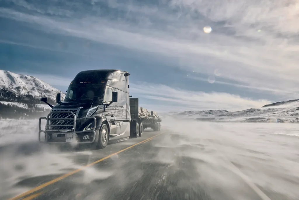 Volvo Trucks North America (VTNA), emanazione americana del Gruppo Volvo, tiene fede alla lunga tradizione del Brand di sottoporre i propri veicoli a test di validazione in condizioni climatiche estreme.
