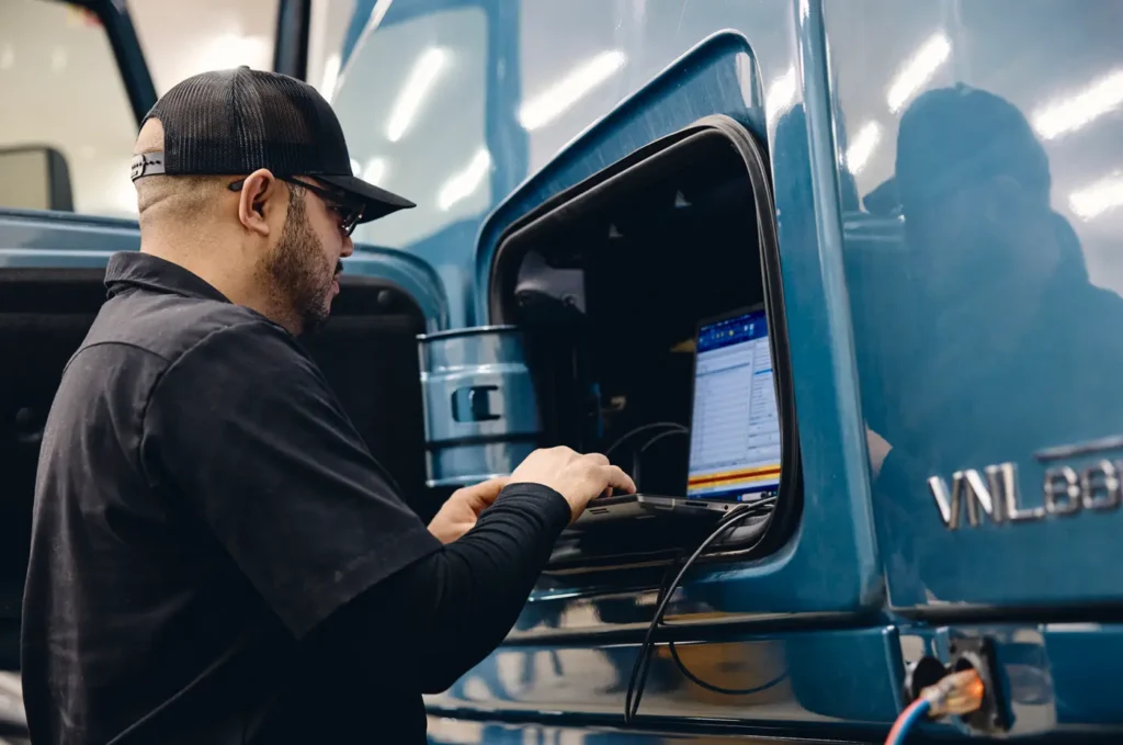 Volvo Trucks North America (VTNA), emanazione americana del Gruppo Volvo, tiene fede alla lunga tradizione del Brand di sottoporre i propri veicoli a test di validazione in condizioni climatiche estreme.