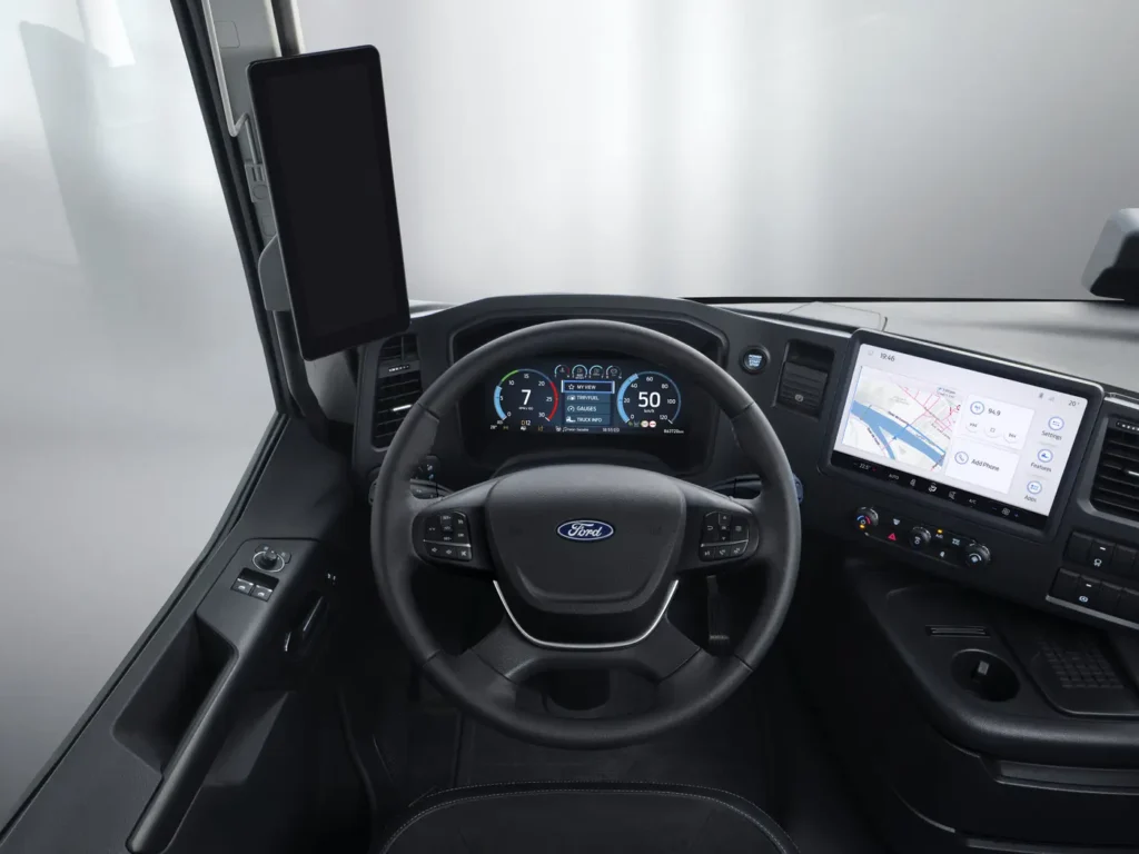 Ford Trucks, Brand di Ford Otosan, joint-venture fra Ford Motor Company e il Gruppo turco Koç, ha di recente presentato la nuova versione del pesante stradale F-MAX, in