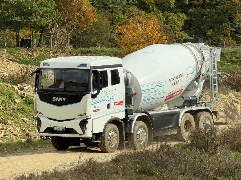 La Cina è più vicina di quanto si pensi, almeno nel settore automotive. Lo dimostrano le importanti novità provenienti dal segmento degli elettrici a batterie (BEV).