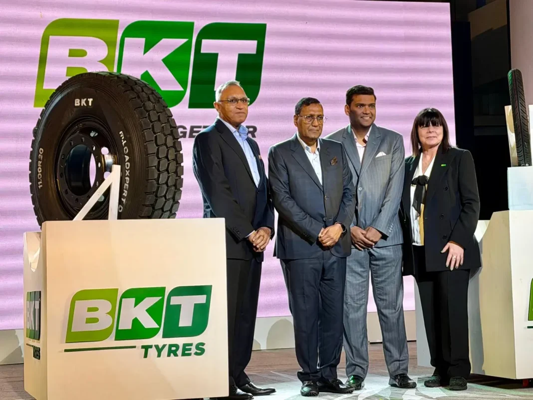 BKT (Balkrishna Industries Limited) ha annunciato oggi, a Mumbai, l'ingresso nel mercato degli pneumatici stradali con la gamma OnHighway, che comprende prodotti desinati ai segmenti delle due ruote e del trasporto pesante, compiendo uno storico passo di differenziazione dal comparto del fuoristrada.