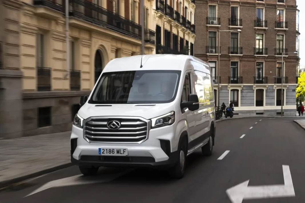 Maxus, brand del gruppo SAIC (Shanghai Automotive Industry Corporation) Motor, propone oggi in Italia una garanzia fino a 8 anni o 200mila chilometri sui modelli di maggior volume per il mercato nazionale, i commerciali Deliver9 e Deliver7 e il pick up T60.