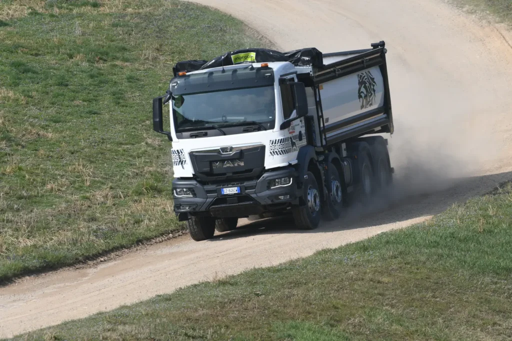 Arrivano segnali positivi dal settore cava-cantiere italiano. Che vive una fase di espansione (+5,6% previsto per quest’anno rospetto al 2025) sull’onda dei fondi stanziati dal Piano nazionale di ripresa e resilienza (