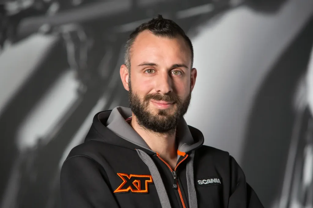 La principale concessionaria di Scania Italia in Trentino, Scania Commerciale, ha compiuto un importantissimo passo verso la digitalizzazione dei processi introducendo TED - Technician Dashboard, con lo scopo di eliminare la carta dai processi in officina