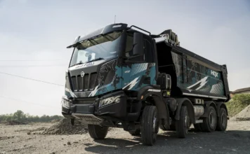 Astra, acronimo di Anonima Sarda Trasporti, celebra quest’anno gli ottant’anni d’attività nella progettazione e produzione di veicoli heavy-duty per missioni di trasporto offroad.