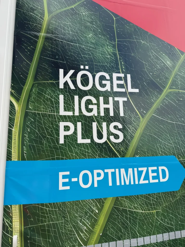Si chiama e-optimized Light Plus il centinato alleggerito realizzato dal costruttore tedesco Kögel per l’abbinamento con i trattori a batterie (BEV) di ultima generazione. 