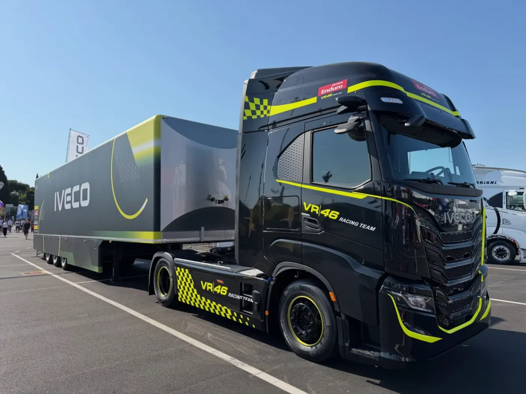 Non avrebbe potuto esserci occasione migliore per presentare un camion super-accessoriato in edizione limitata che tappa di Misano Adriatico Gran Prix Truck del Goodyear FIA European Truck Racing Championship.