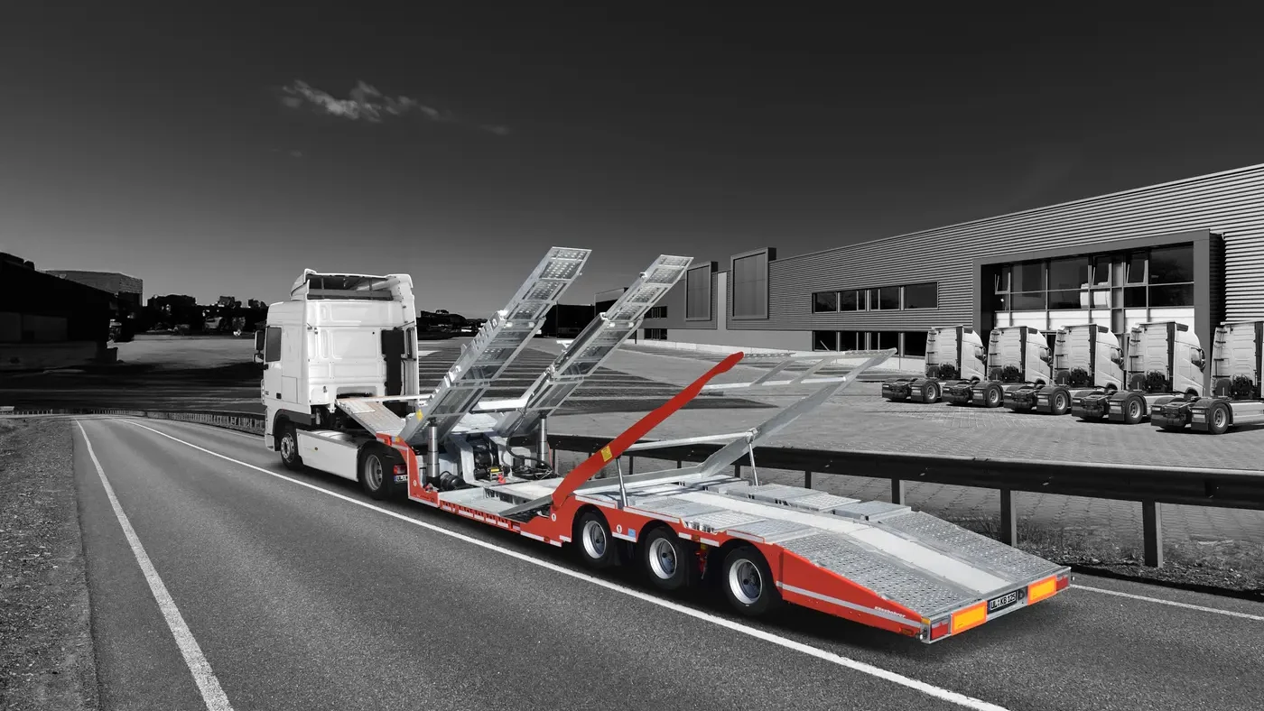 Oltre 130 anni di storia, capacità ingegneristiche avanzate, un’attenzione costante all’innovazione, una presenza produttiva ramificata in Germania (a Goch e Ulm), in Polonia (Blonie) e in Turchia (Adapazari) e due centri di ricerca e sviluppo con annessi laboratori per il testing dei prodotti. È questa la realtà di Kässbohrer