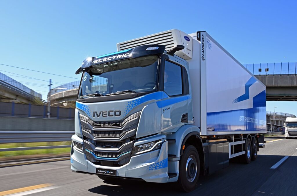 Ad alcune settimane dalla chiusura dell’offerta pubblica d’acquisto (Opa) di Iveco da parte dell’indiana Tata Motors, prevista per il terzo trimestre di quest’anno, ci sono segnali di come la Casa italiana si stia preparando all’incorporazione. 
