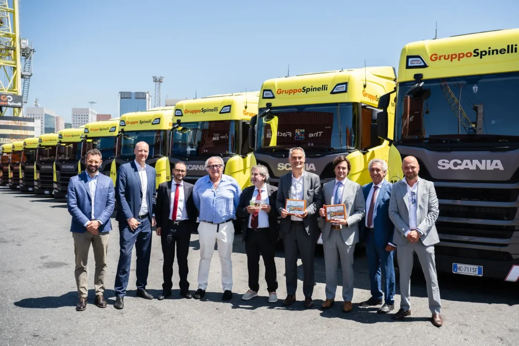 Prosegue la collaborazione ultratrentennale che vede legati Scania Italia e il Gruppo Spinelli, con l'acquisto, da parte del colosso logistico genovese, di 40 nuovi Scania Super da 460 CV
